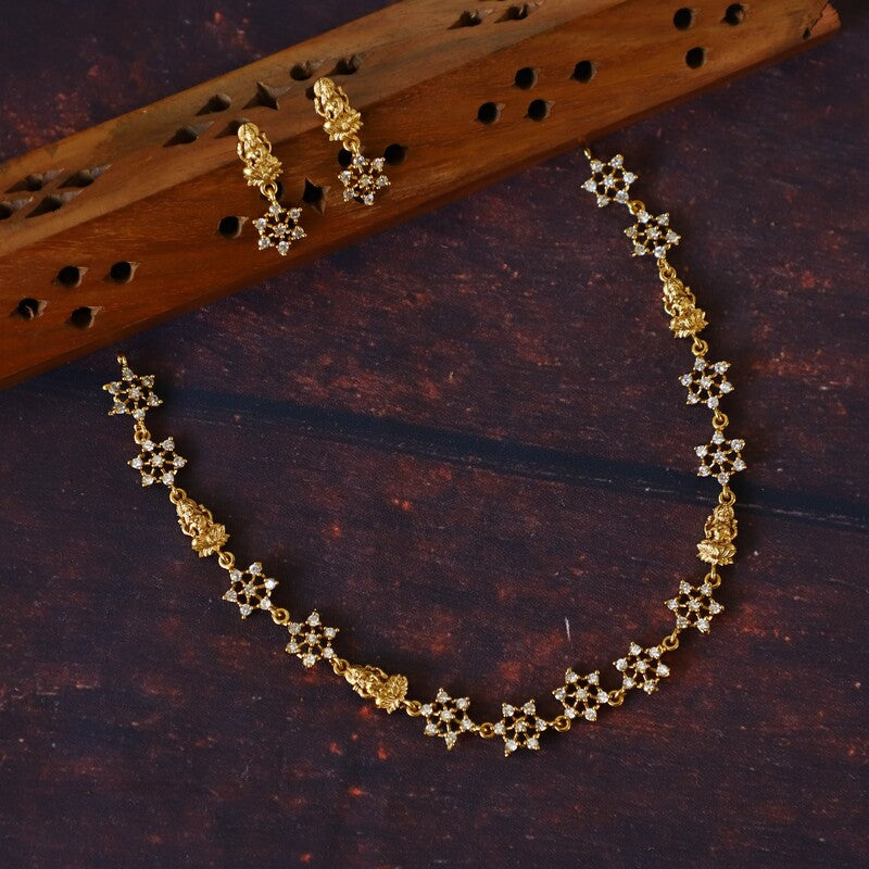 NAKASHA LAXI NECKPIECE