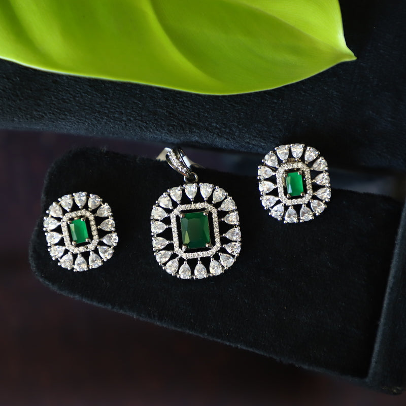 BUCKS PENTAND SET