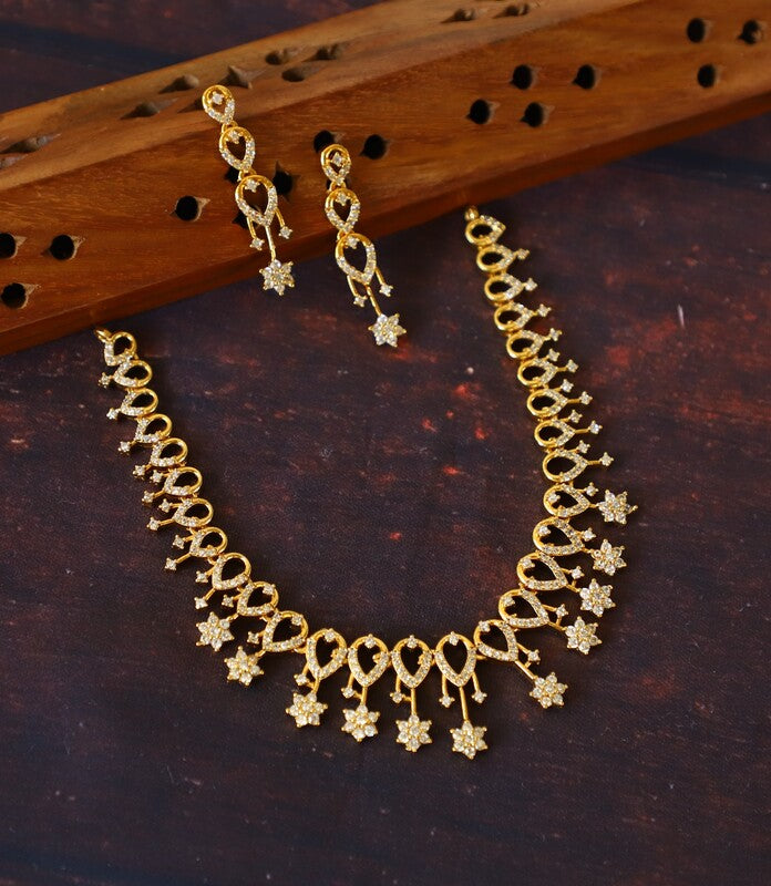 VENNILA VEEDU NECKPIECE