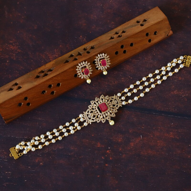 PEARL CHOKER