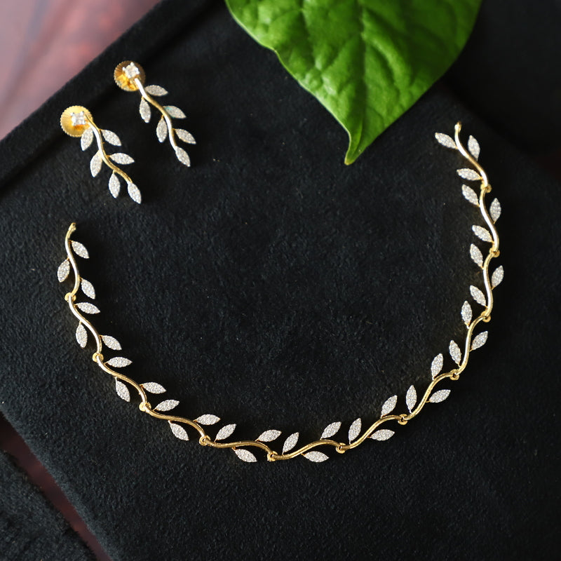 KODI NECKPIECE