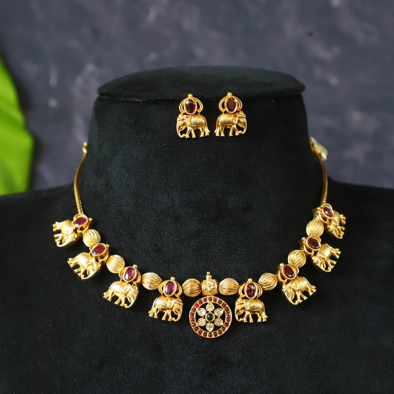 AVRIL NECKPIECE