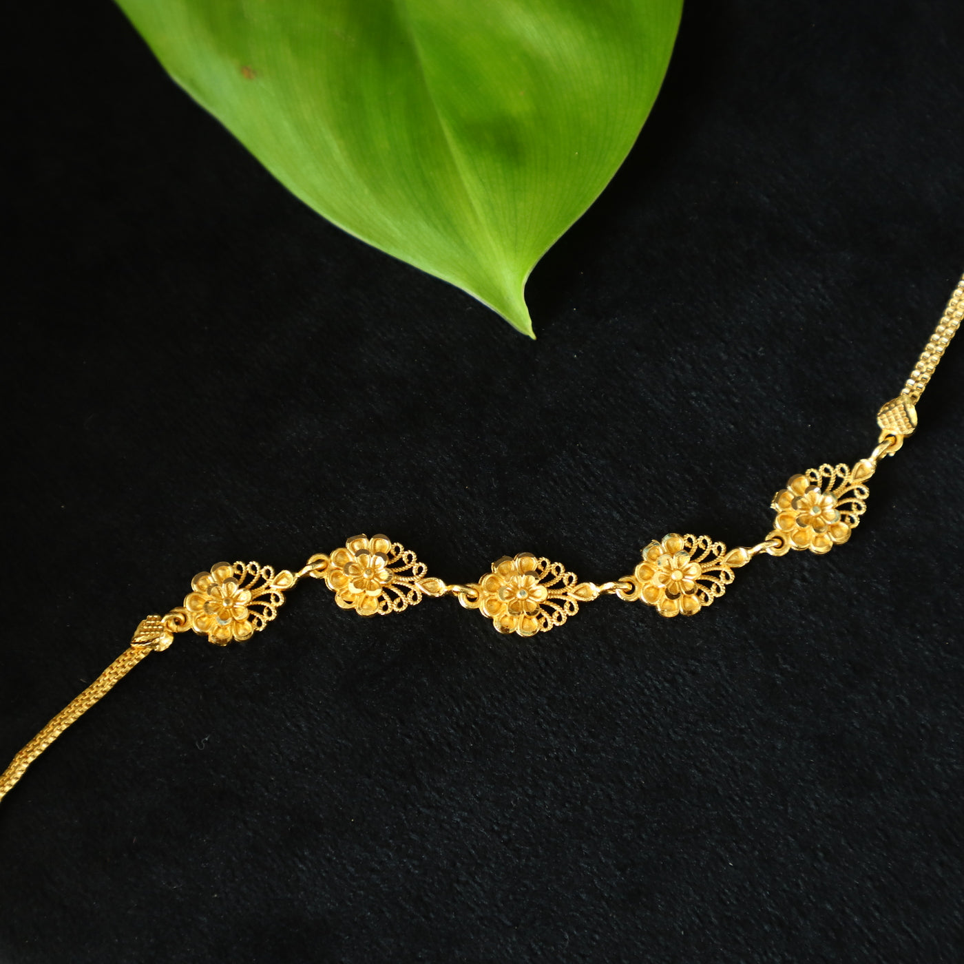 ELEGANT BRACELET