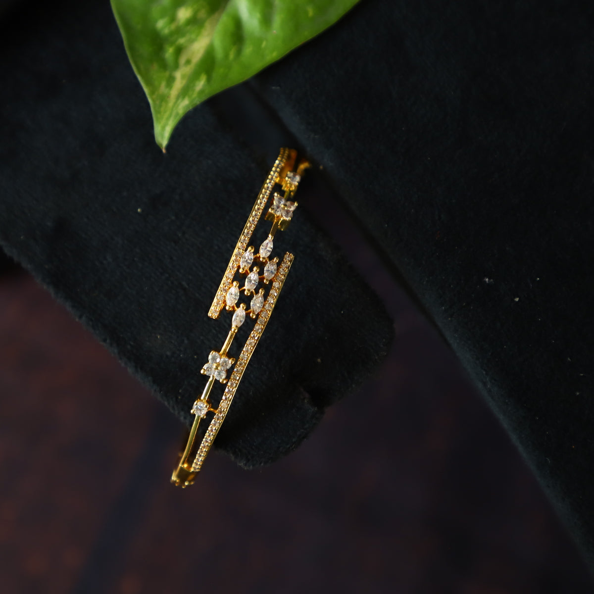 BEAUTY" BRACELET