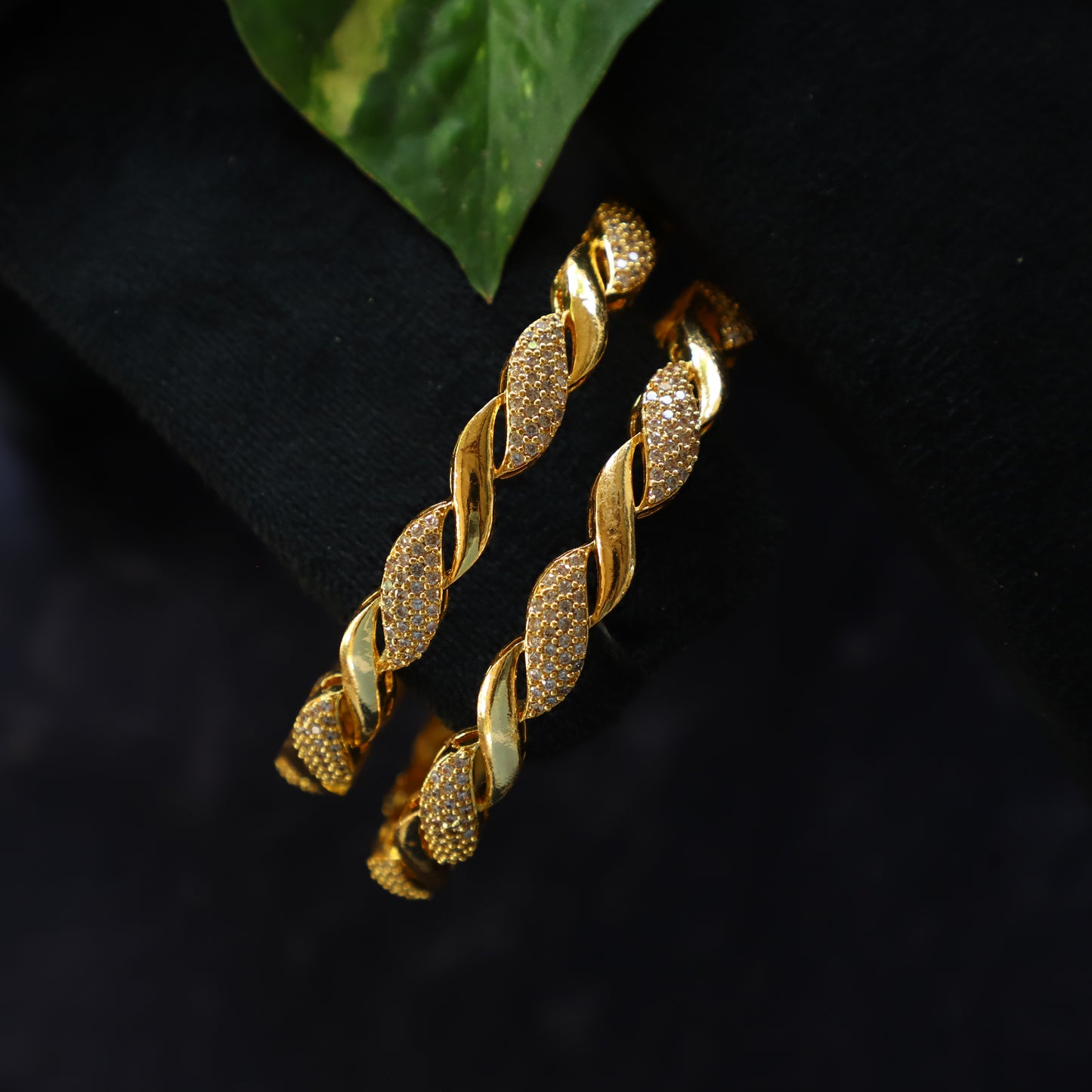 ADZUKIBEAN BANGLE