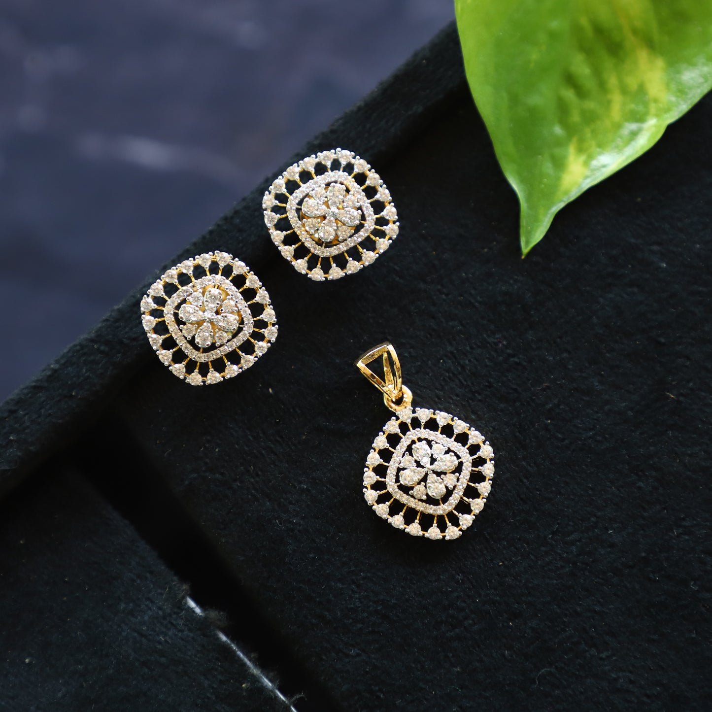 JACKNUT PENDANT SET