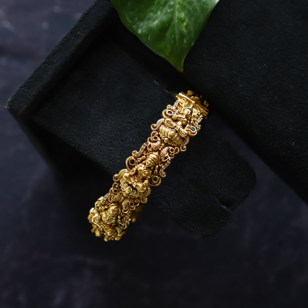 NAKSHU' BANGLES