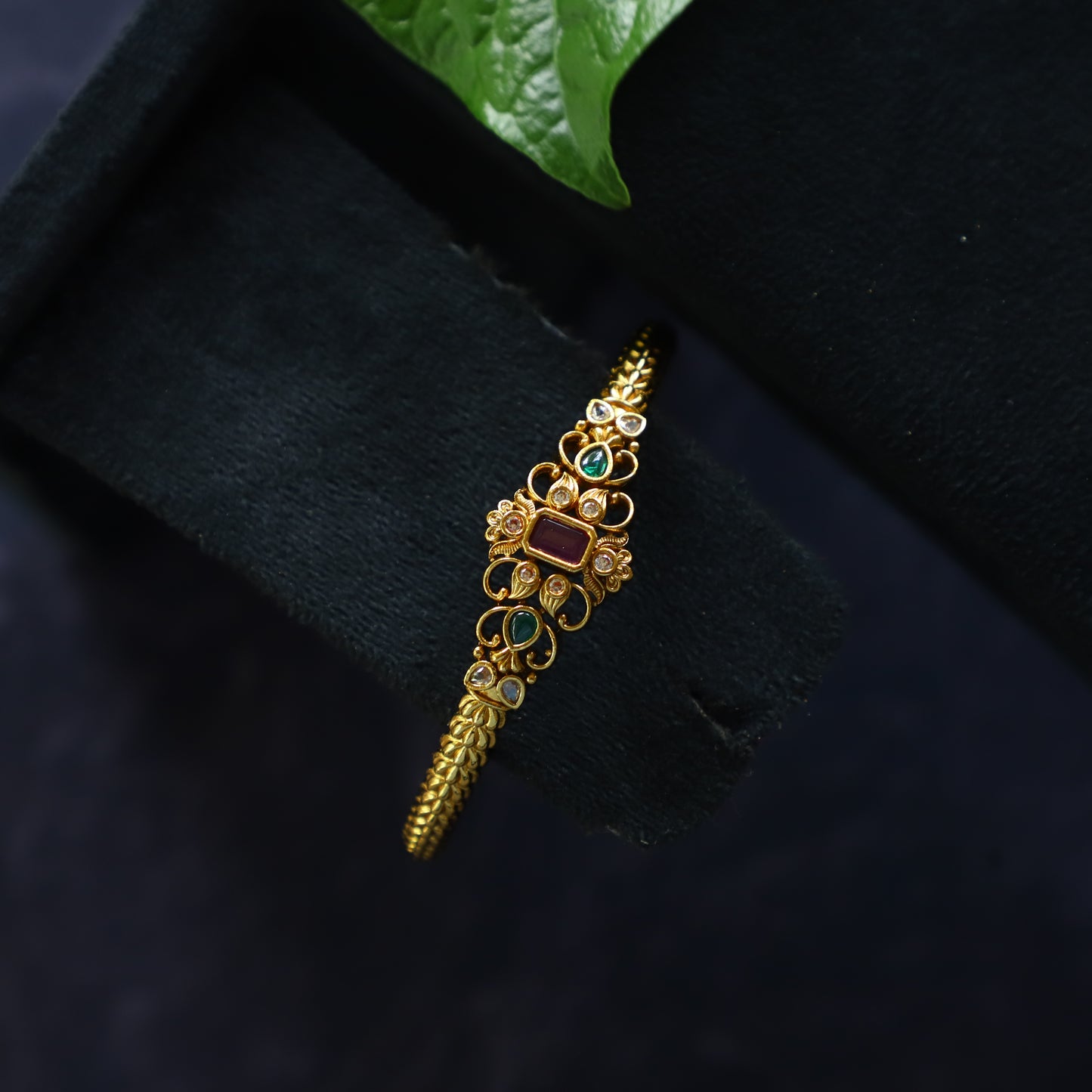 WINDA BANGLE