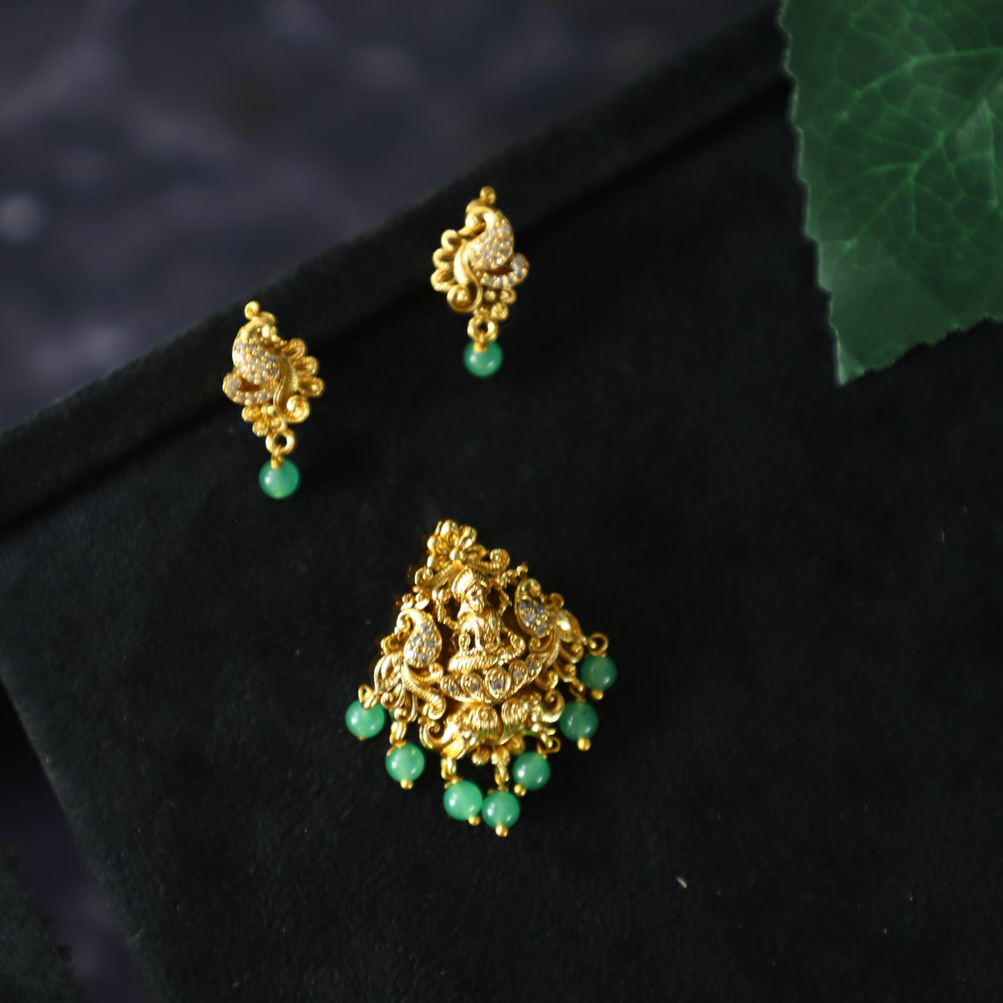 LAKSHMI PENDENT SET