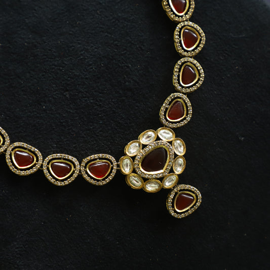 UNIQUE VICTORIAN NECKPIECE