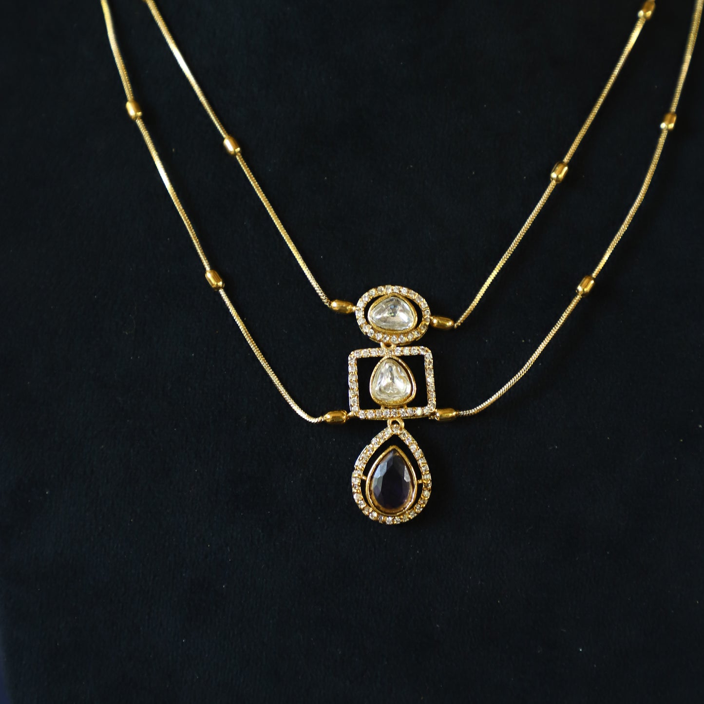 DOUABLE LAYER NECKPIECE