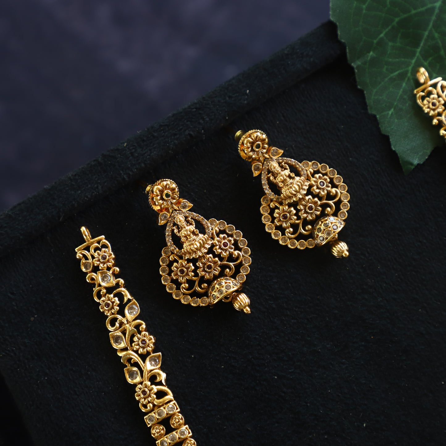 LAXI NECK-SET