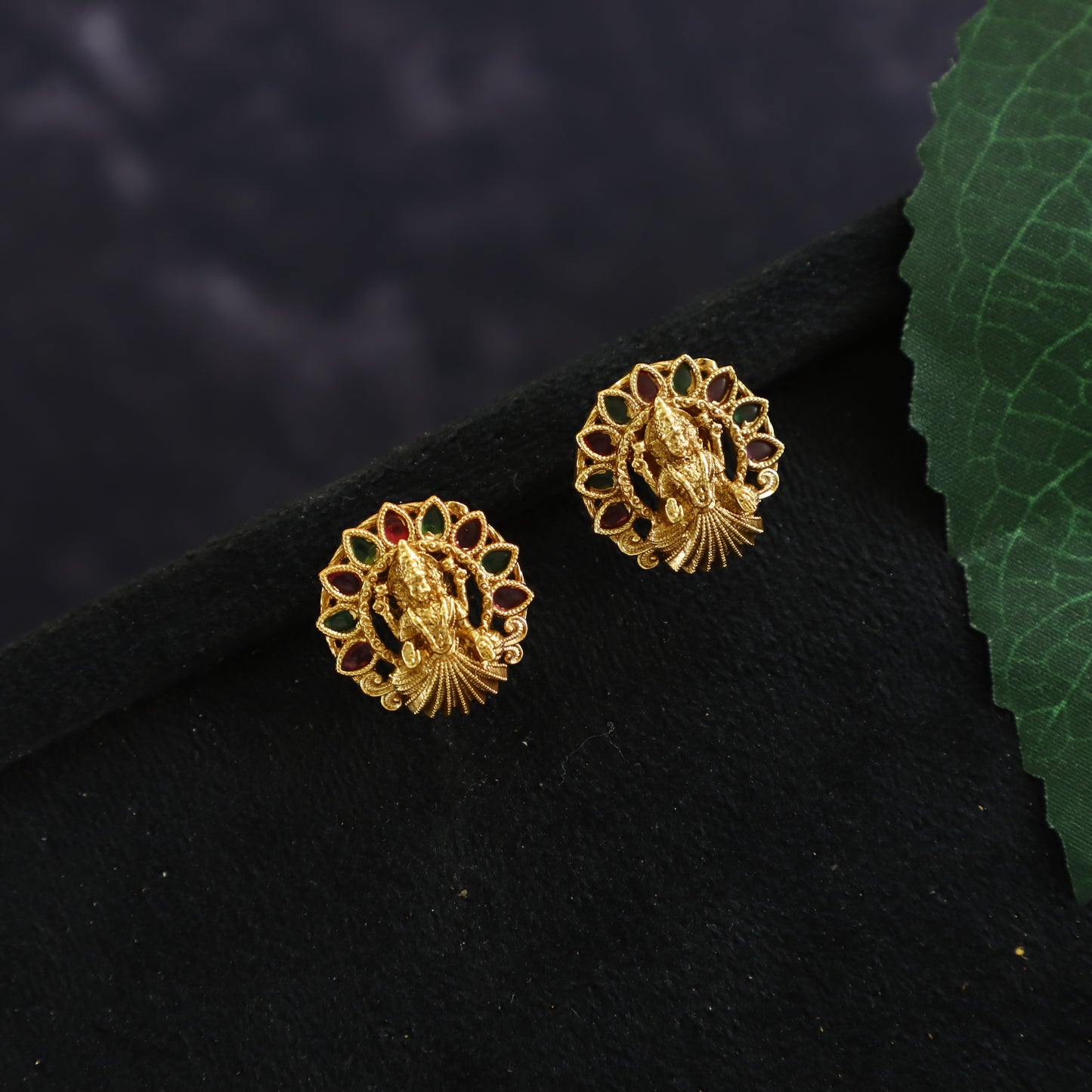 TRISTAN EARRING