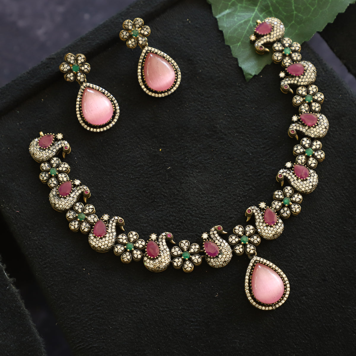 PEACOCK NECKPIECE