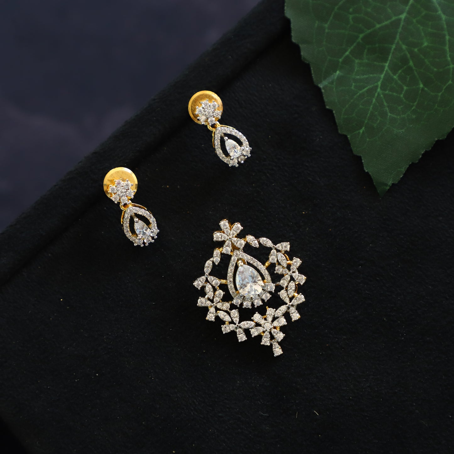 KIMAYA PENDANT