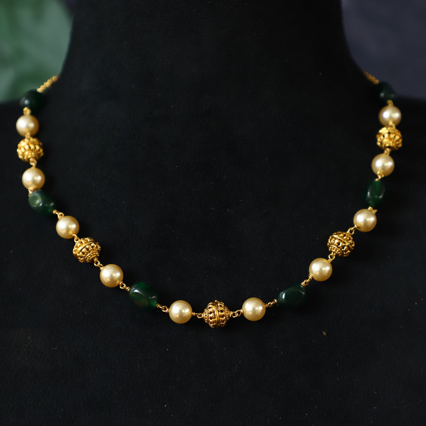 UNIQUE PEARL CHAIN