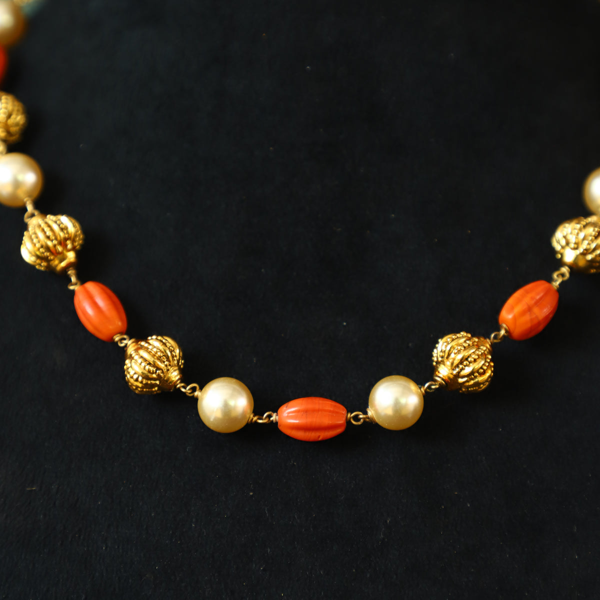CORAL BEAD CHAIN