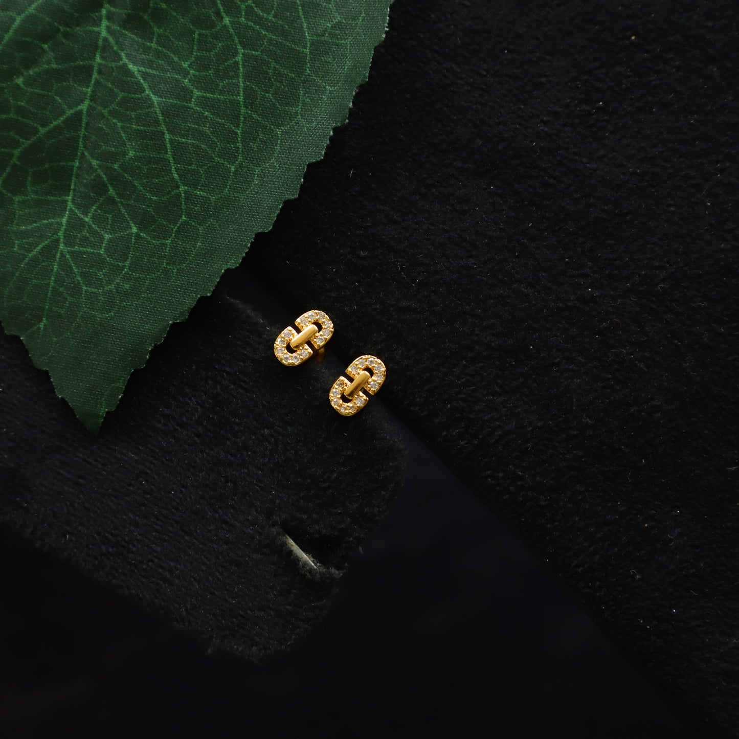 CREED EARRING
