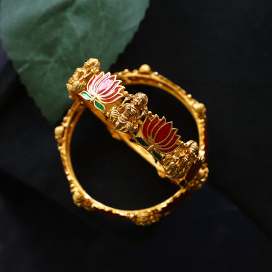 CUTE LOTUS BANGLE