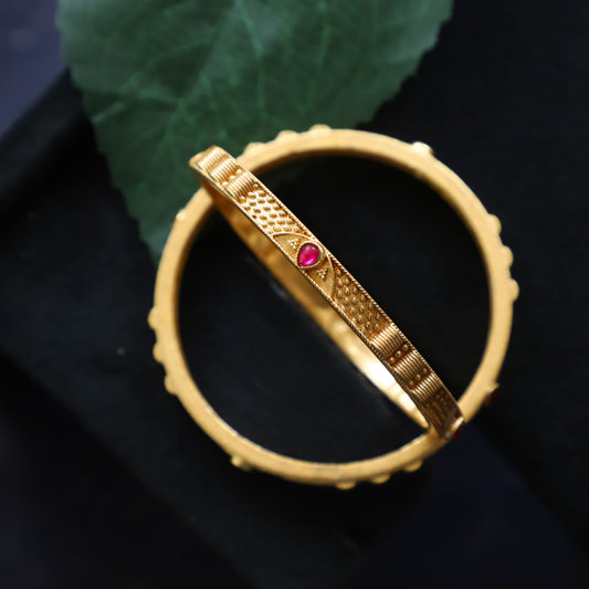 ANTIQUE DROP BANGLE