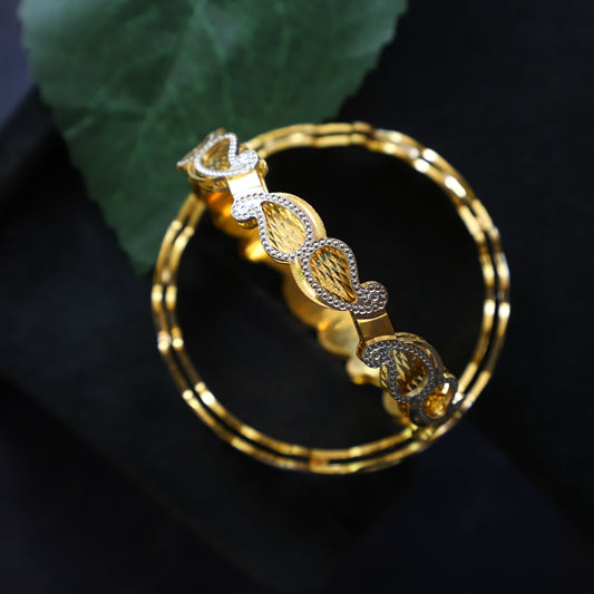 FISY BANGLE