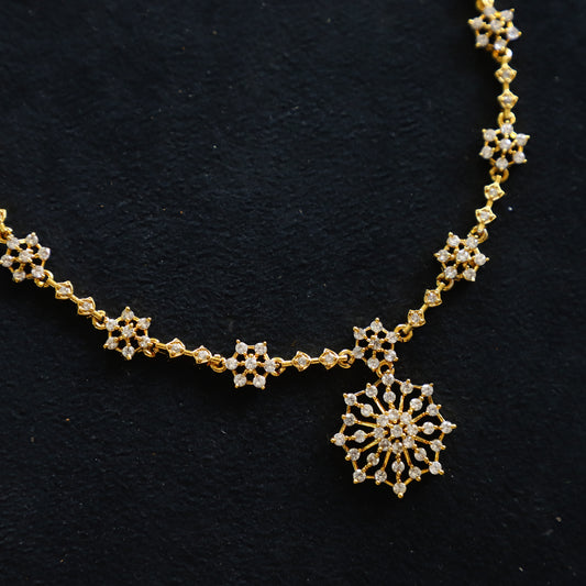 STAR NECKPIECE