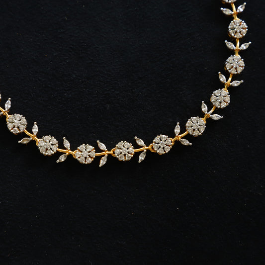 DAZZLE-NECKPIECE