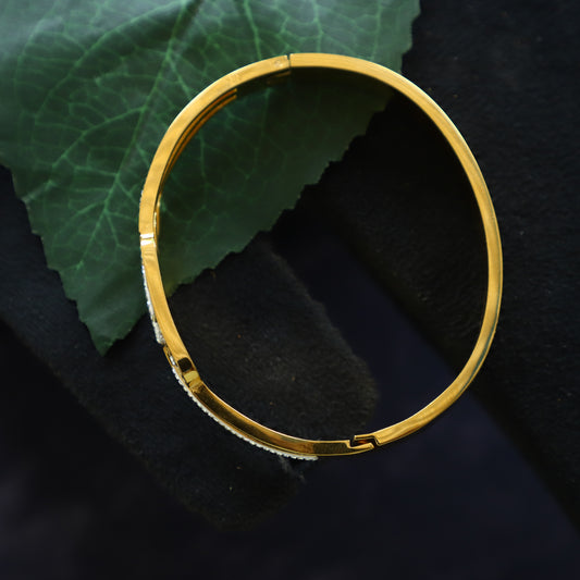 VAANAVI BRACELET