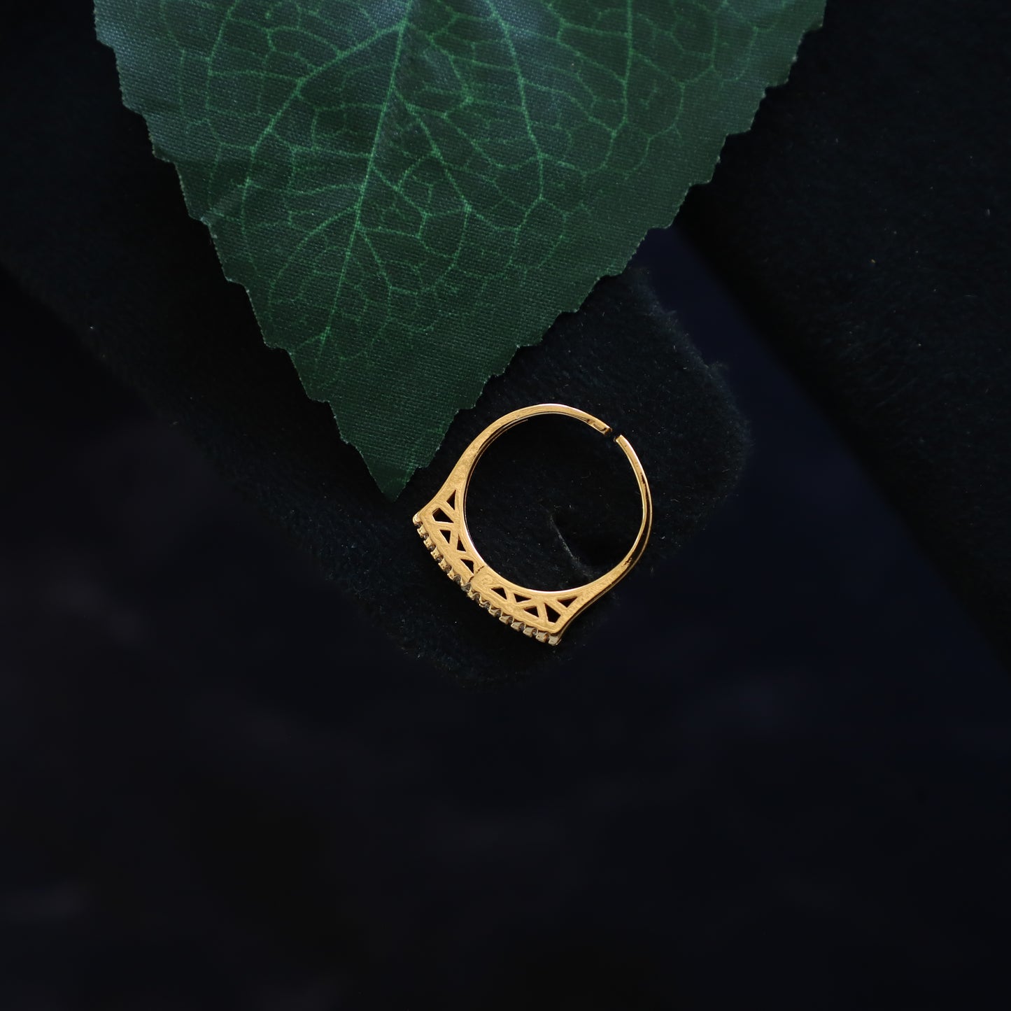 TOMMY RING