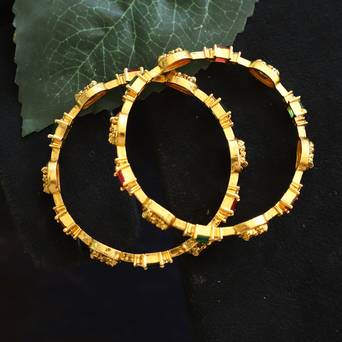 CRUZ BANGLE