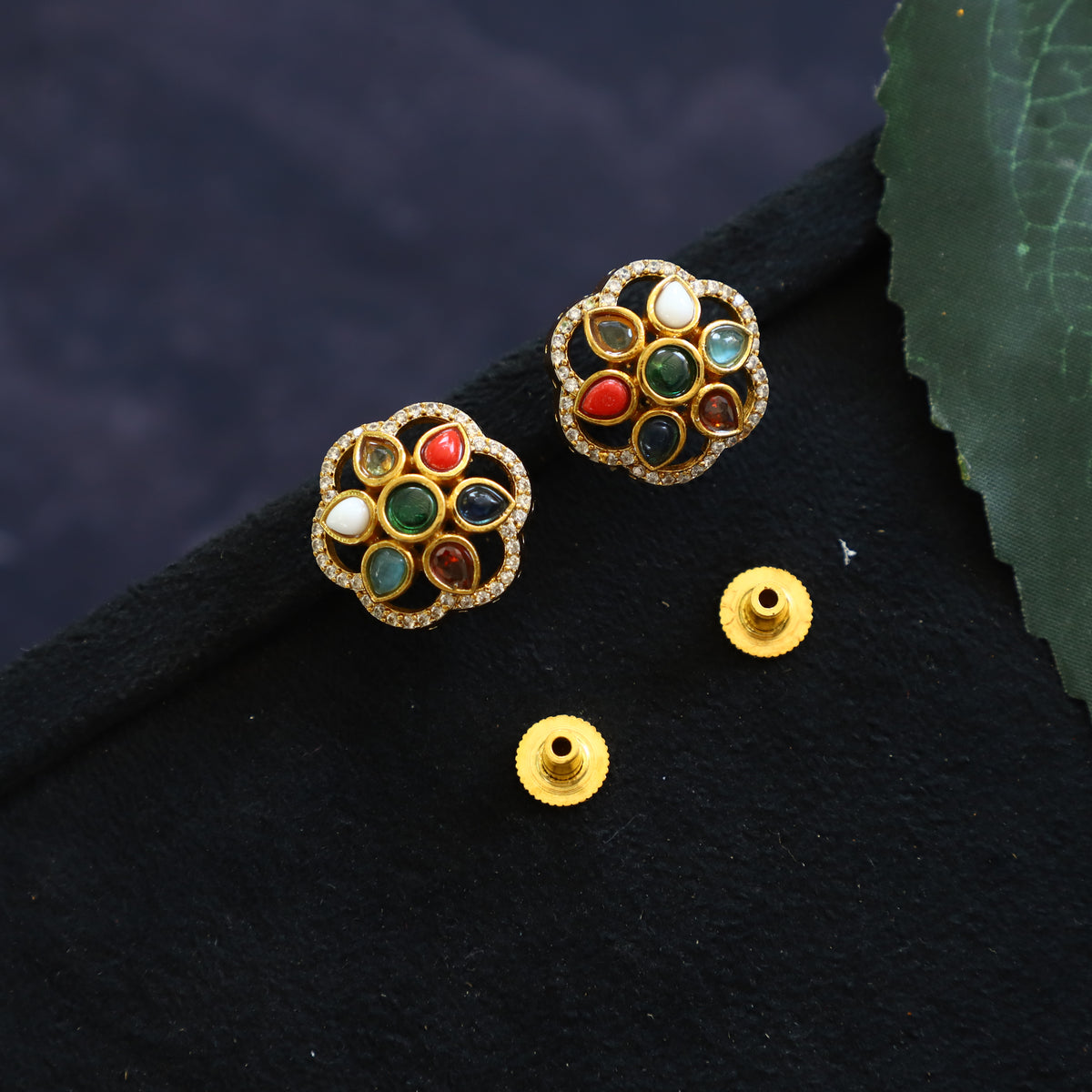 GEROGE EARRING