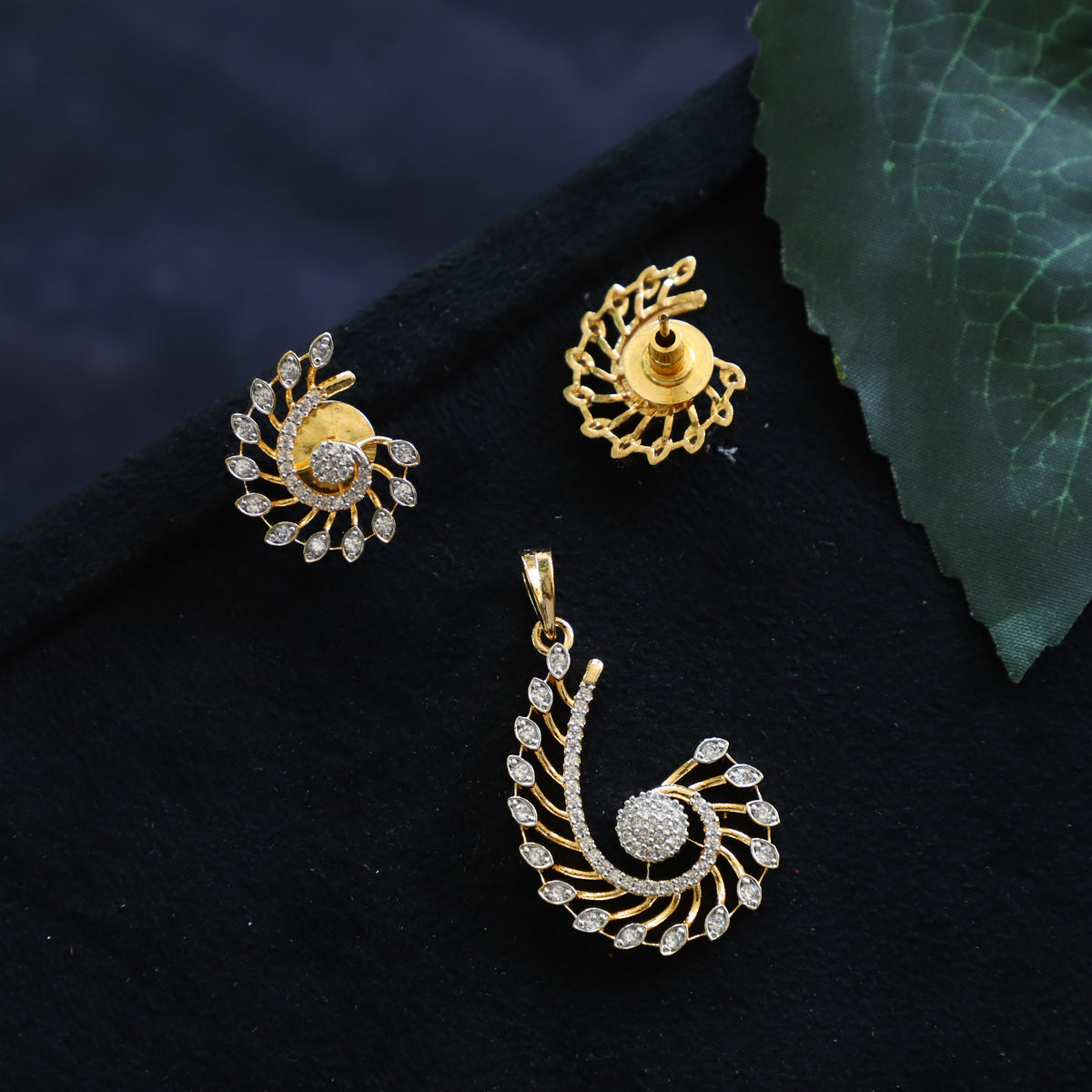 TINA PENDENT SET
