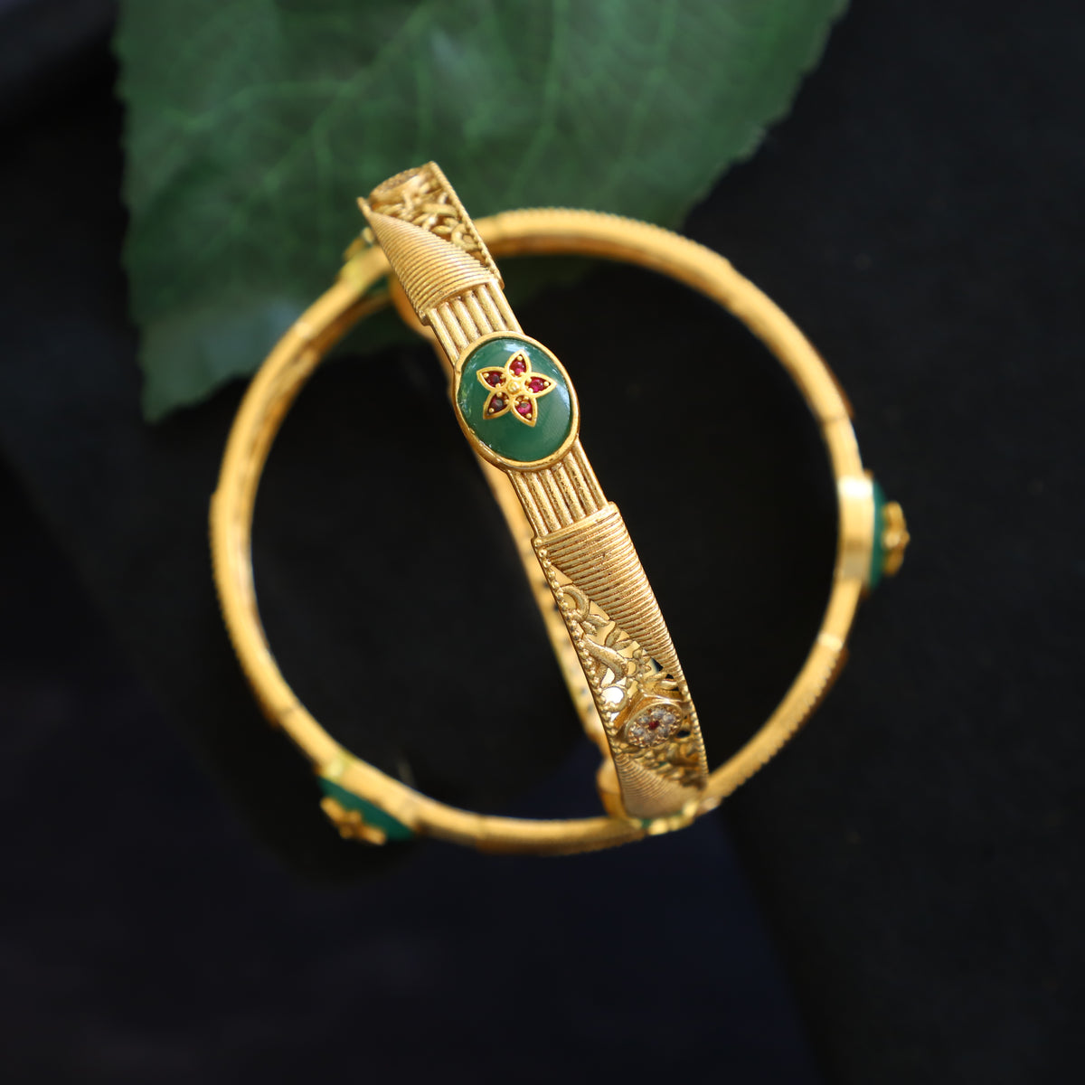 LEWIS BANGLE