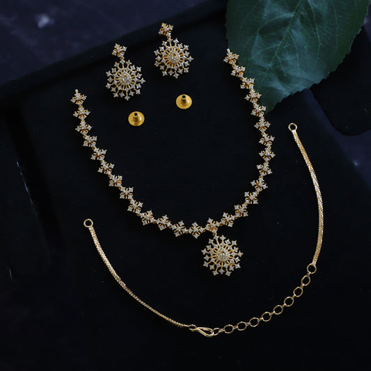 LUKE NECKPIECE