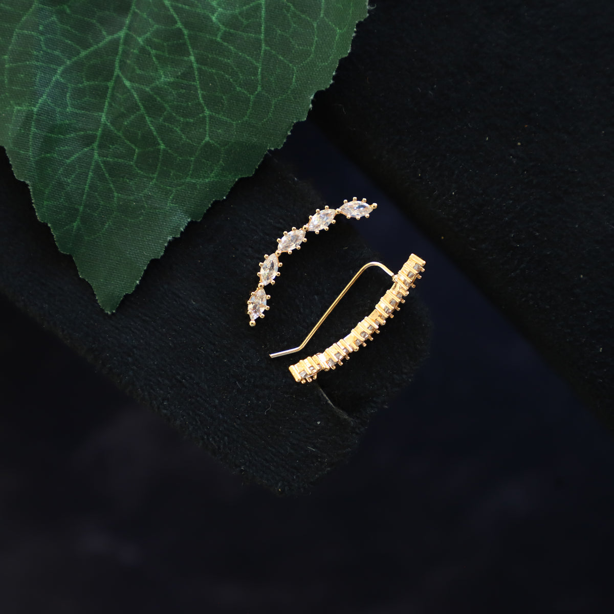 REX EARRING