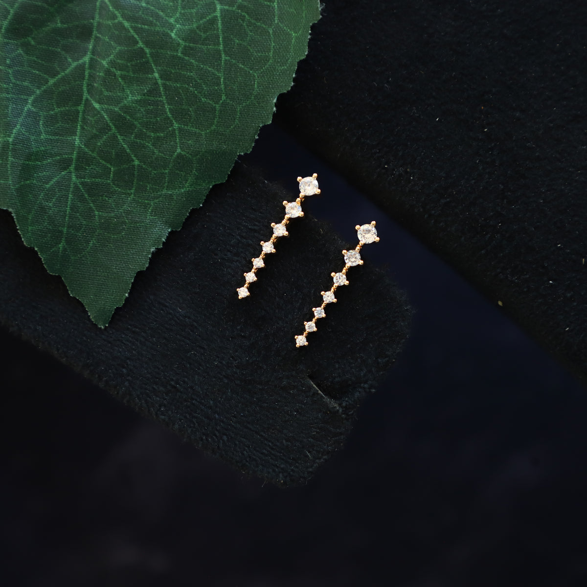 ANTIC EARRING