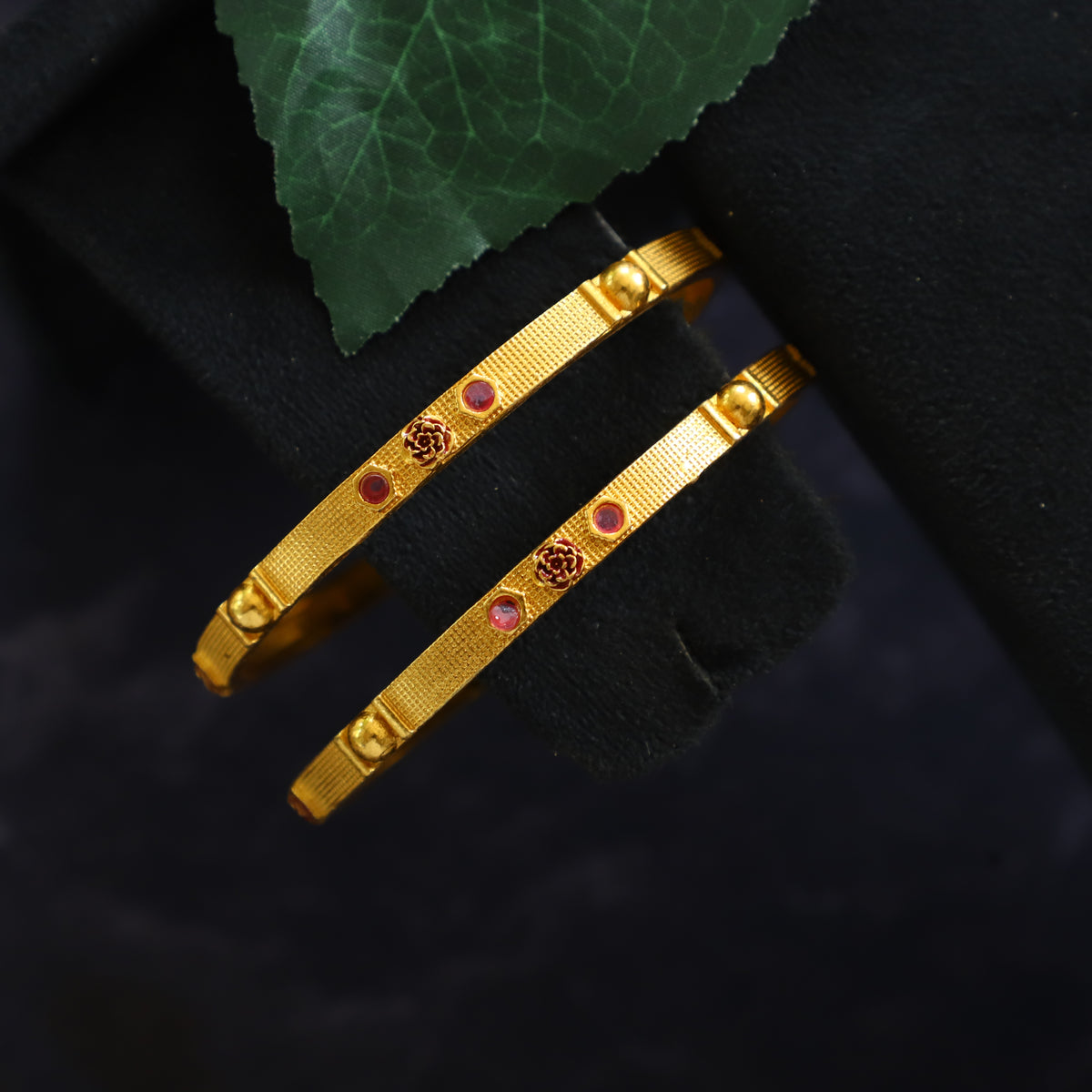 ZIVARA BANGLE