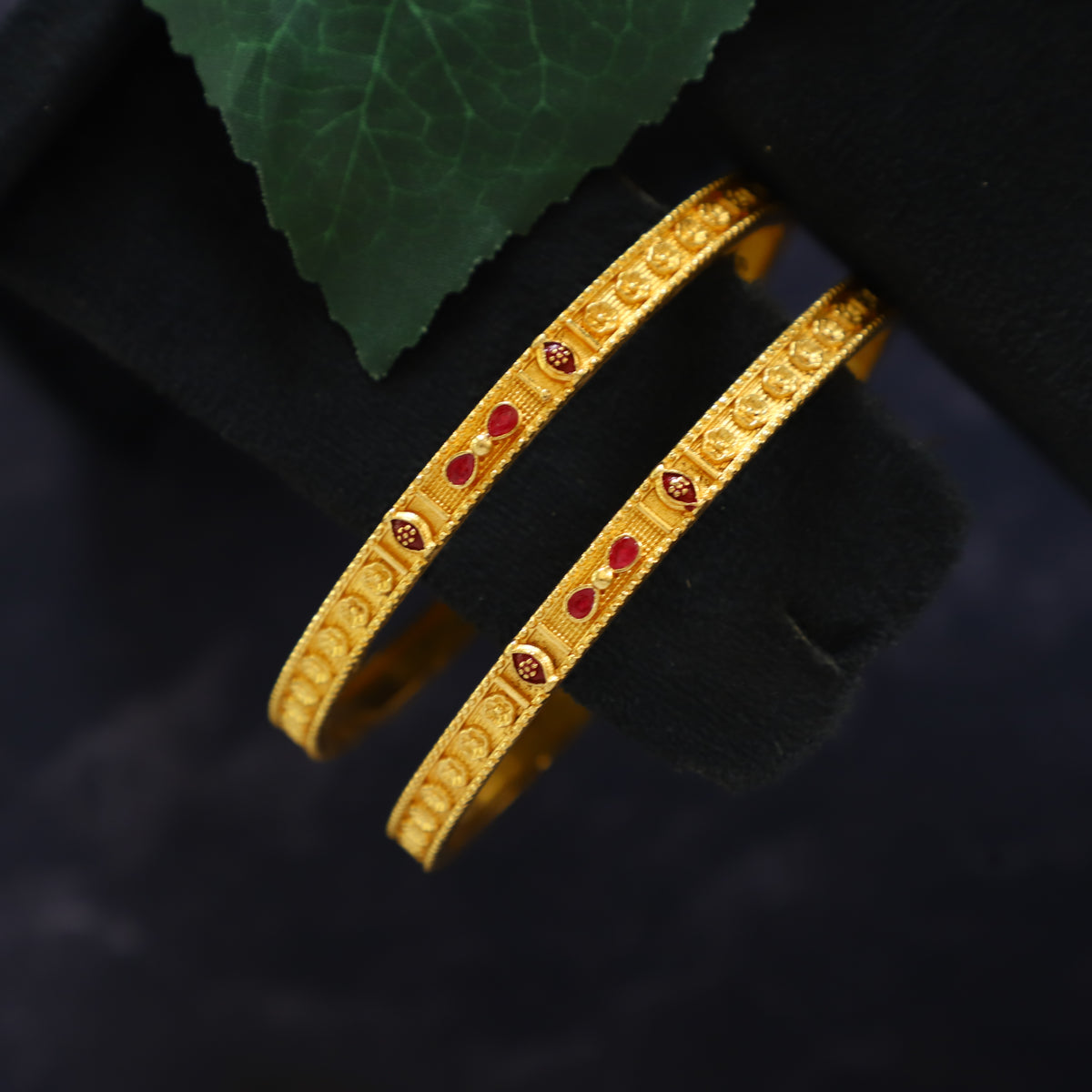ELOWEN BANGLE