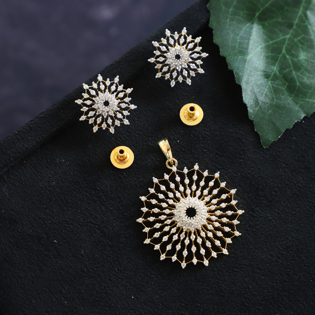 DYLAN PENDANT SET