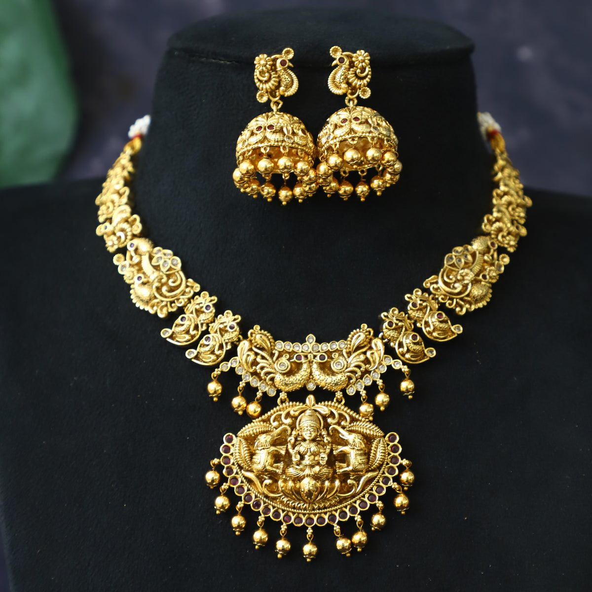 LAXI NECKCHAIN