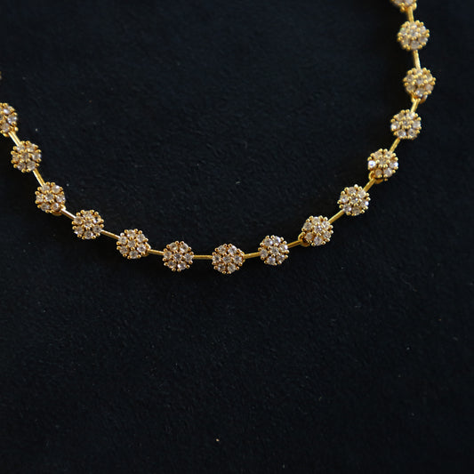 TINYA FLORAL NECKPIECE