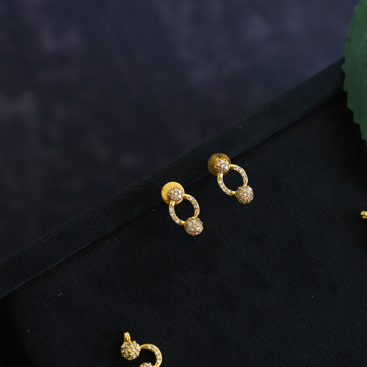 GAJA NECKPIECE