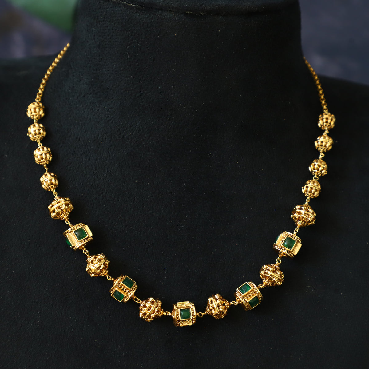 TRENDY BALL CHAIN