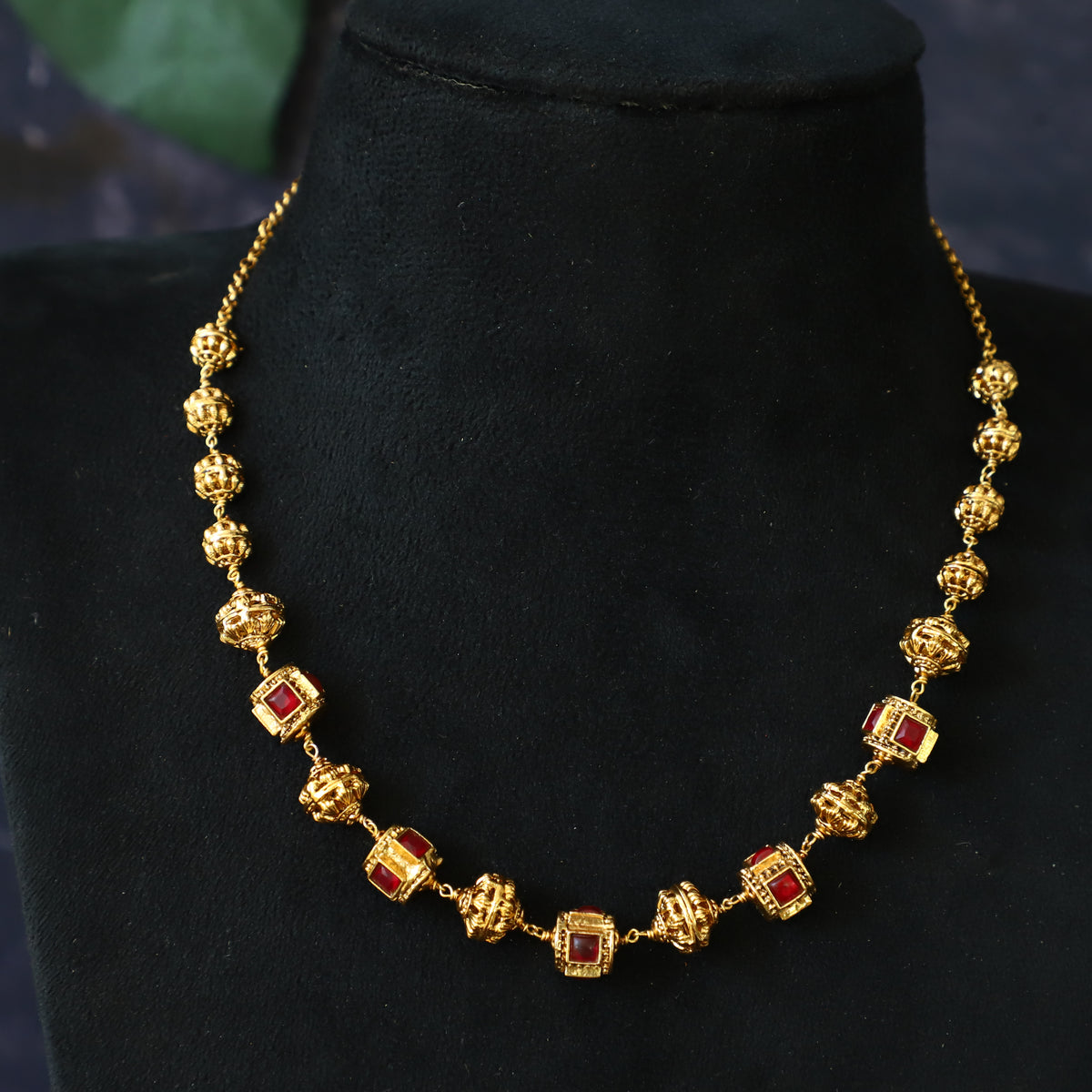 TRENDY BALL CHAIN