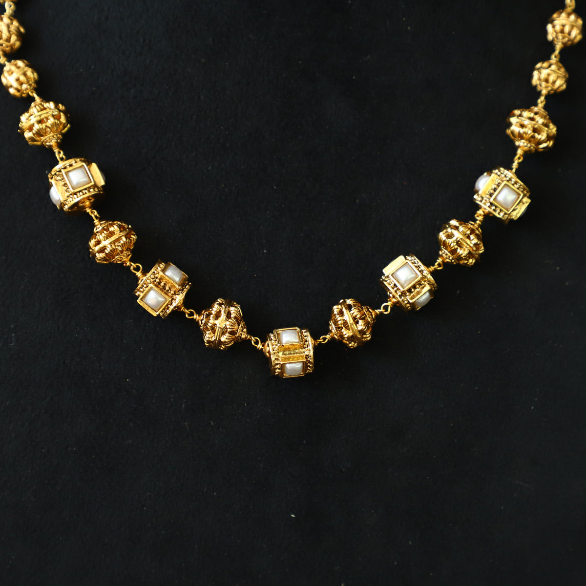 TRENDY BALL CHAIN