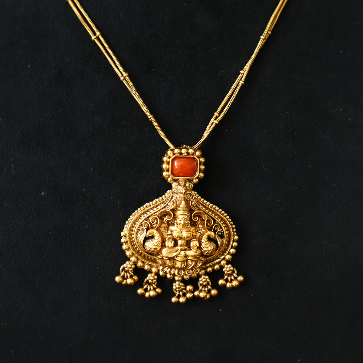 CLOUD NECKPIECE