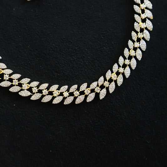 ARKWRIGHT NECKPIECE