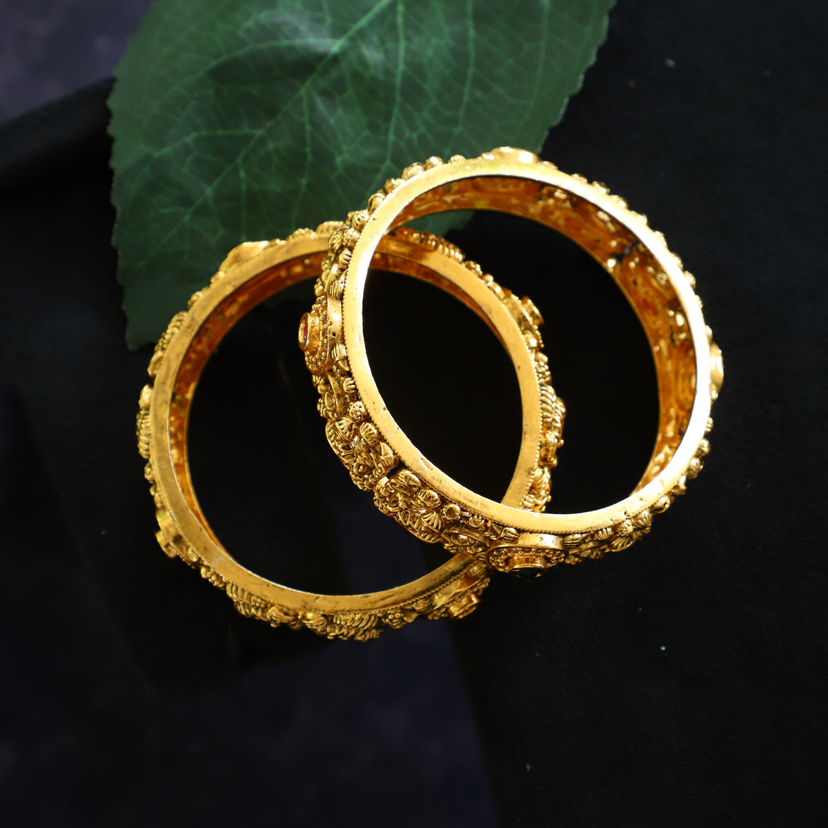 ARTISTIC BANGLE