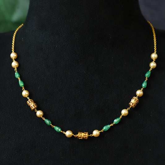 WHITE PEARL CHAIN