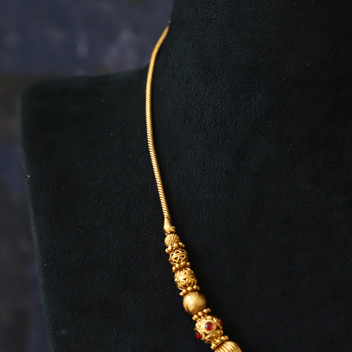 LEVI BALL CHAIN